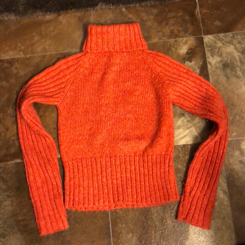 Turtle neck sweater